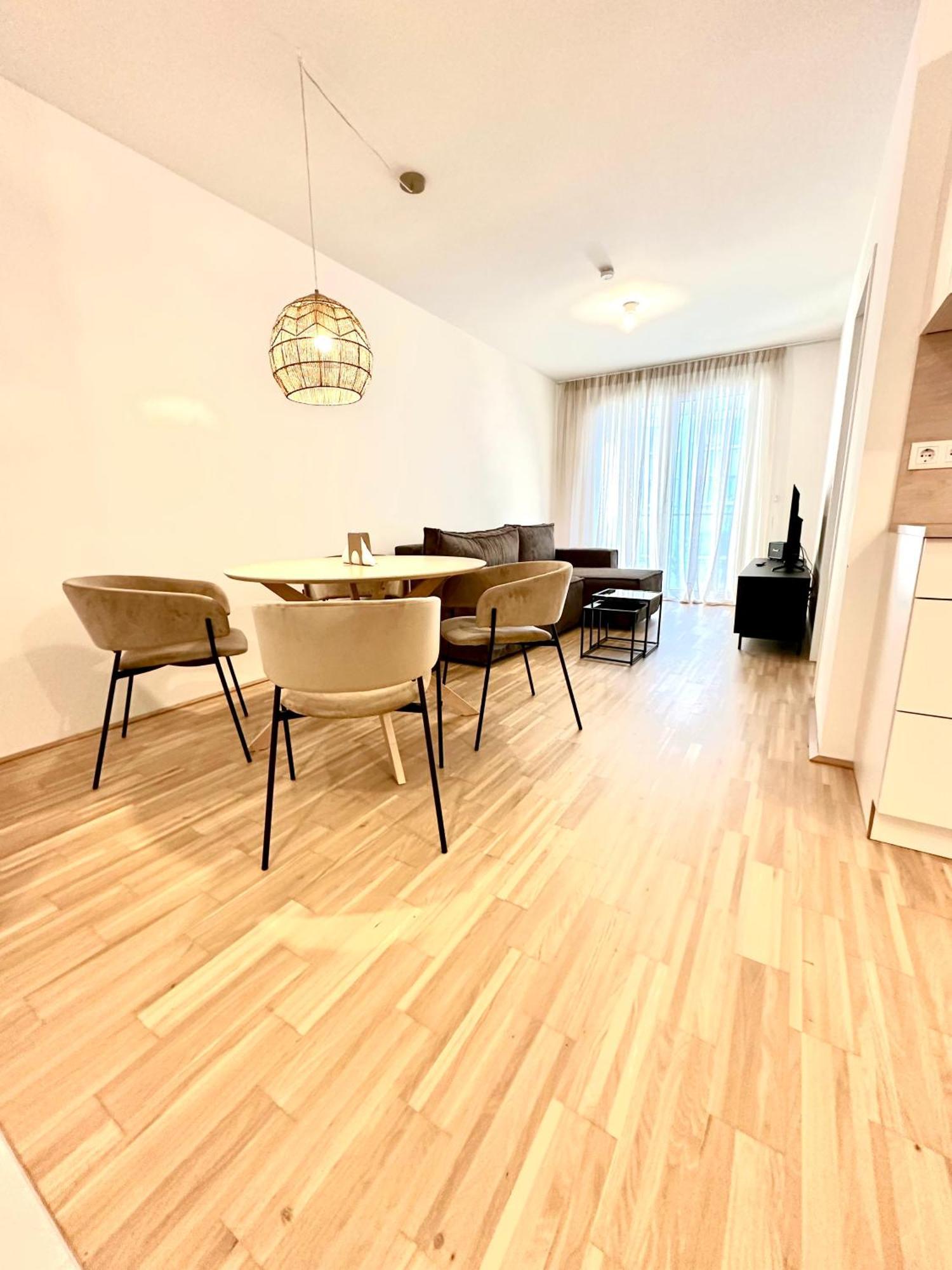 Coho City Apartments Mit Hauseigener Tiefgarage Viena Exterior foto