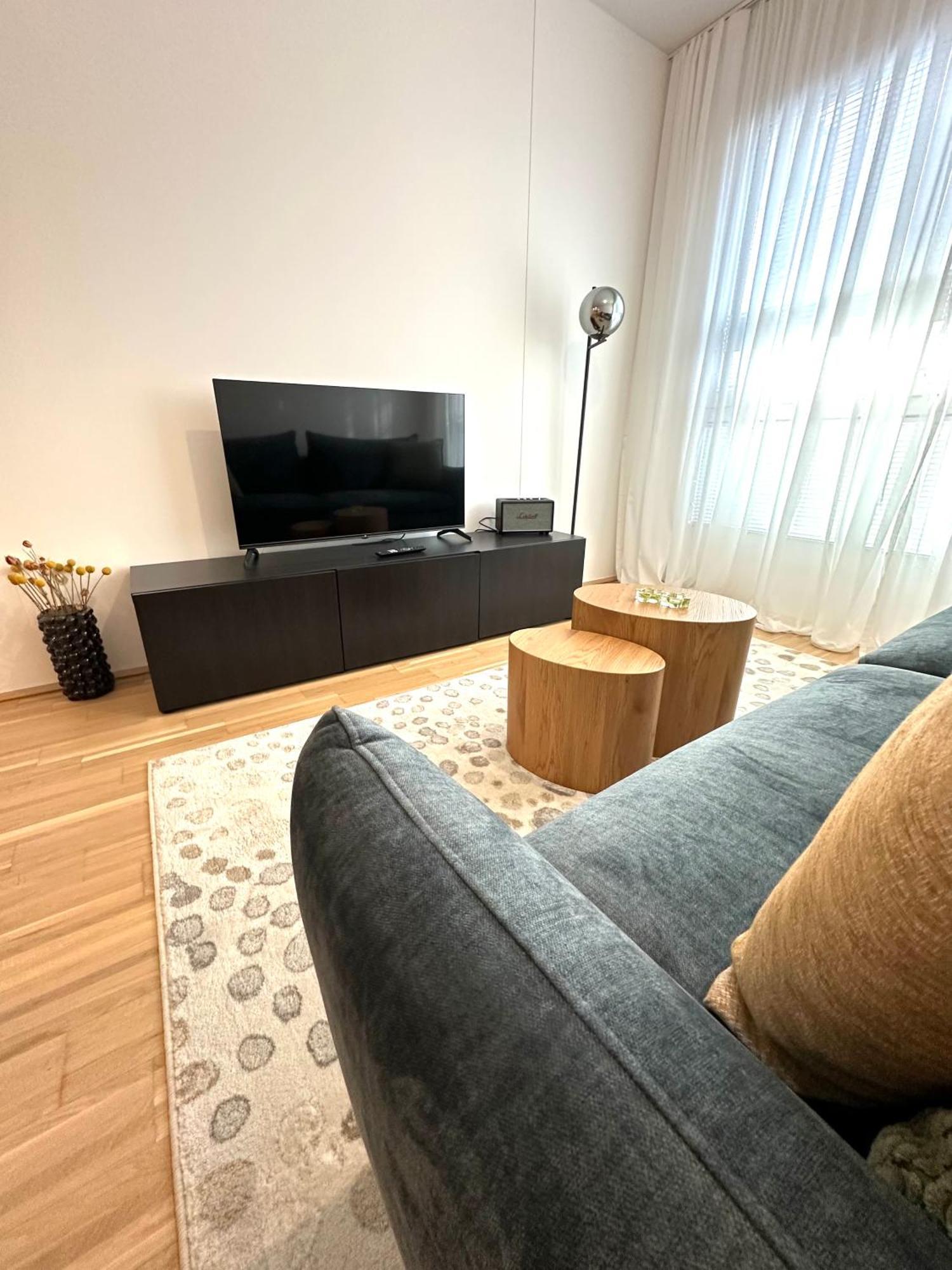 Coho City Apartments Mit Hauseigener Tiefgarage Viena Exterior foto