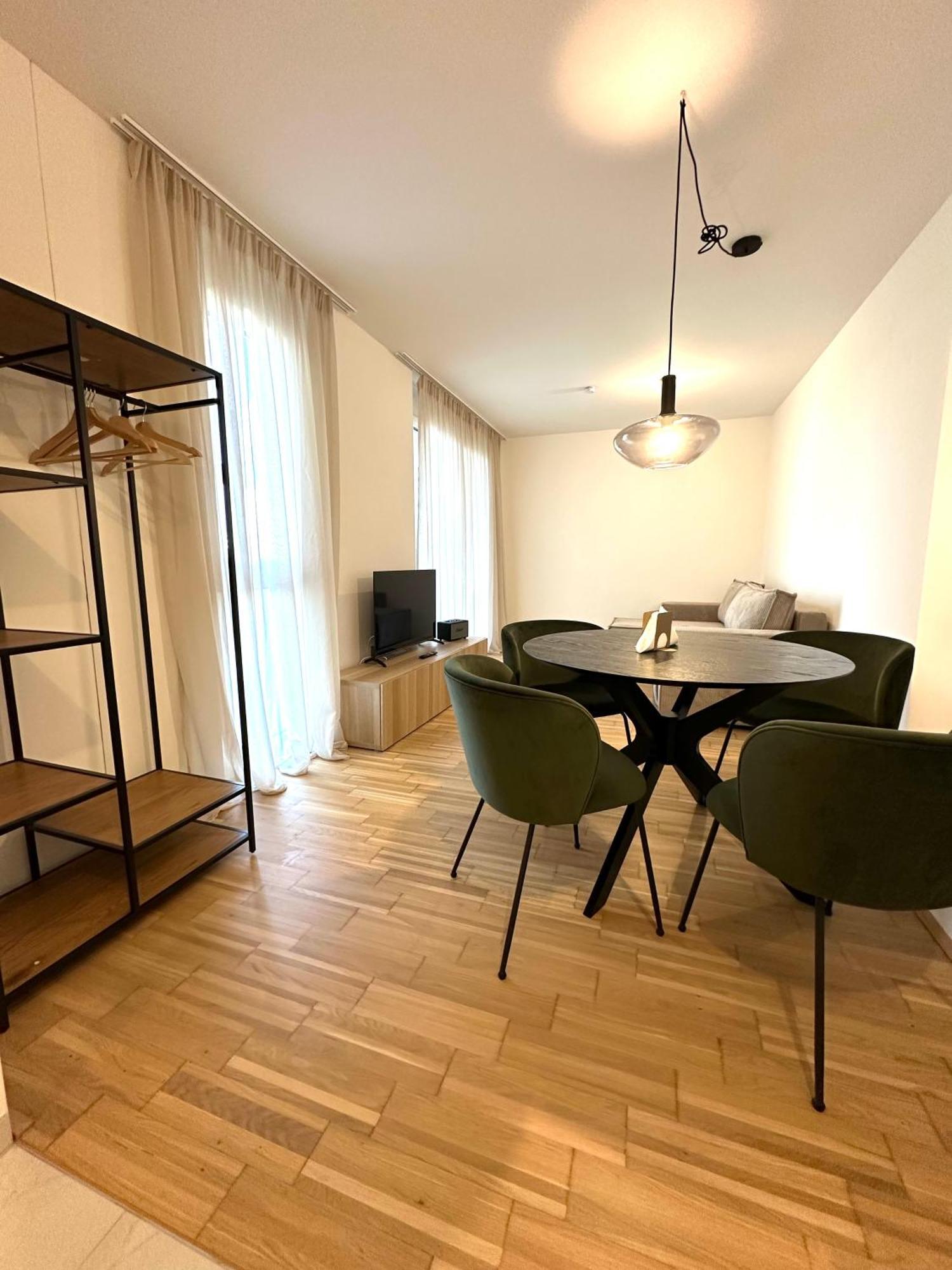 Coho City Apartments Mit Hauseigener Tiefgarage Viena Exterior foto